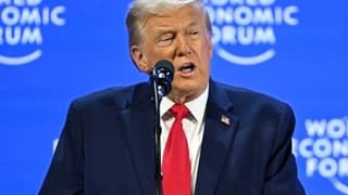 Trump, Davos sahnesinde: Grönland'ı kaba kuvvet kullanmadan geri alacağız