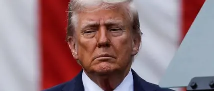 Trump: İran tamamen çöküyor