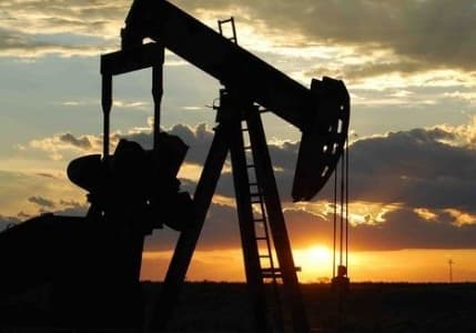 Trump: Petrol fiyatları benim sayemde düşüyor