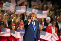 Trump’tan 5 bin dolarlık seçim vaadi