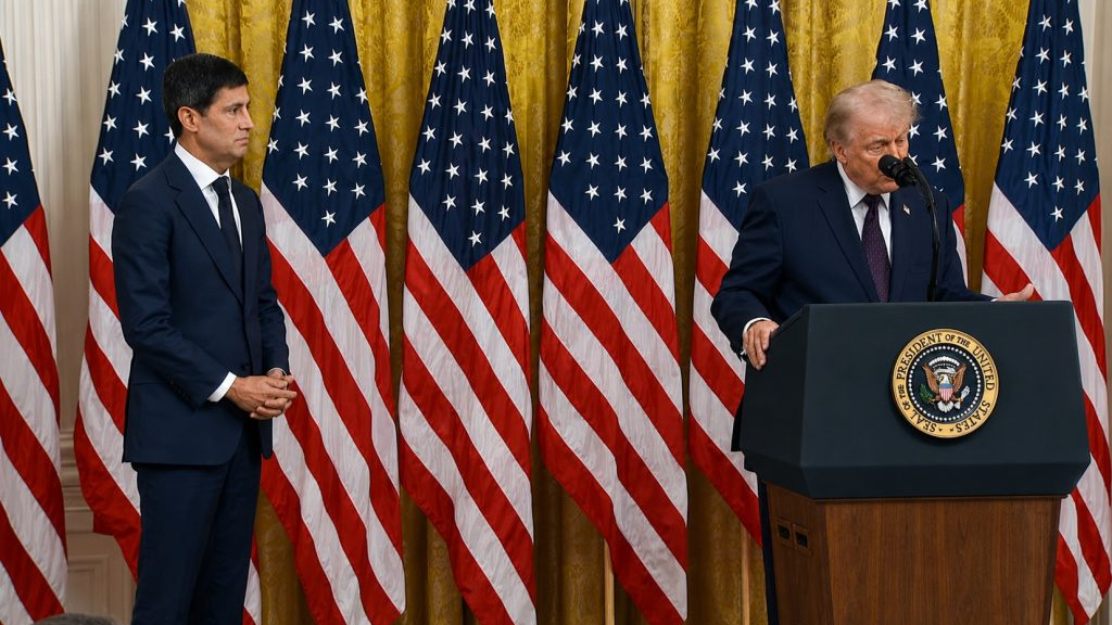 Trump'tan yeni Fed Başkanı Warsh'a tam bağımsızlık mesajı