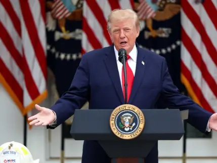 Trump'tan yolsuzlukları ihbar edenlere teşvik