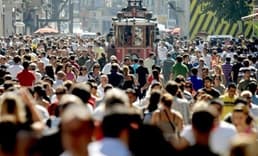 TÜİK: 2100'de nüfus 77 milyonun altına inecek