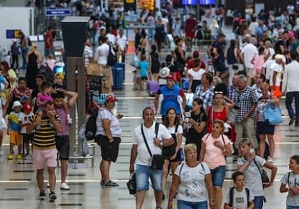 TÜİK açıkladı: Turizm gelirinde keskin artış yaşandı 