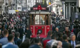 TÜİK: Türkiye'de doğuşta beklenen yaşam süresi uzadı