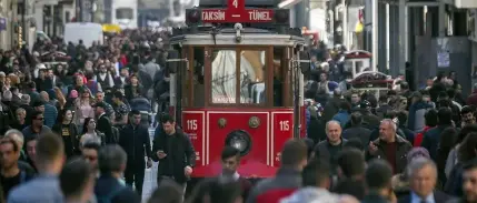 TÜİK: Türkiye'de doğuşta beklenen yaşam süresi uzadı