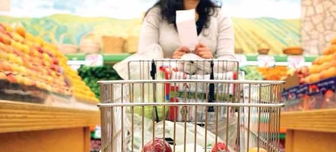 Tüketici Fiyatları Şubat'ta Arttı, Yıllık Enflasyon Çift Hanede