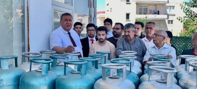 Tüp gaza bir ayda 4 kez zam geldi