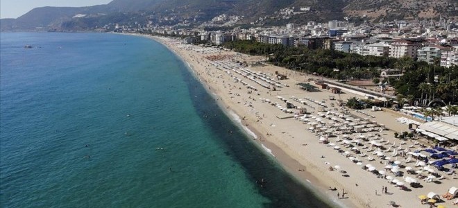 Turizmde sezonun uzaması gelir beklentisini artırdı