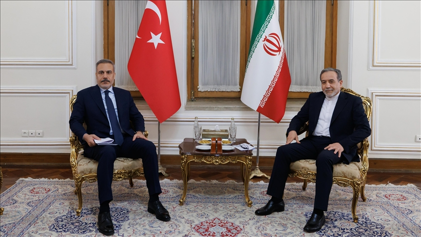 Türk hava sahasında düşürülen füze sonrası İran’dan ilk açıklama