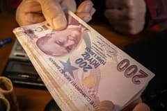 Türk lirası Goldman Sachs'ın yatırım sepetine girdi