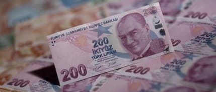Türk lirasıyla dış ticaret yılın ilk 5 ayında 437 milyar lirayı aştı