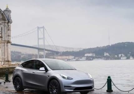 Türkiye'de elektrikli araç rekabeti hızlandı: Tesla satışlara başladı