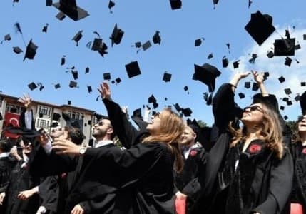 Türkiye'de en hızlı iş bulduran ve en çok kazandıran üniversite bölümleri