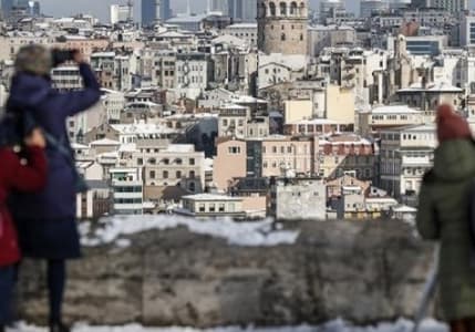 Türkiye'de ikamet izniyle yaşayan yabancı sayısında düşüş