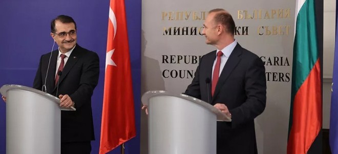 Türkiye ile Bulgaristan arasında doğal gaz satışı için imzalar atıldı