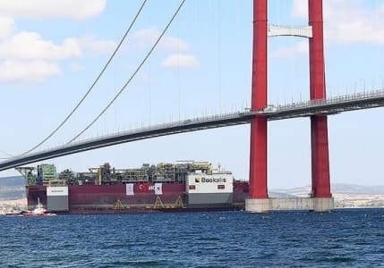 Türkiye'nin ilk yüzer doğal gaz üretim platformu Çanakkale'de