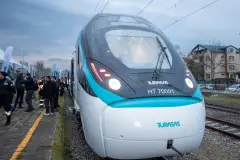 Türkiye'nin milli elektrikli hızlı treni rekorunu yeniledi