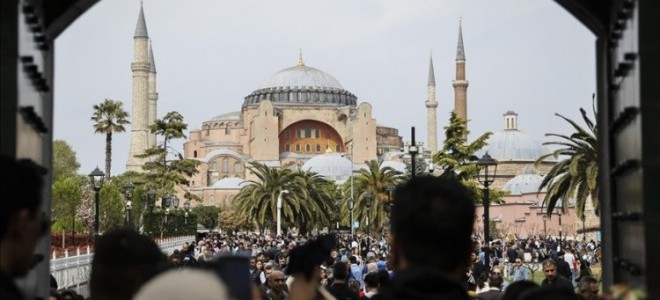 Türkiye’ye gelen ziyaretçi sayısı açıklandı: Ağustosta en çok hangi ülkeden turist geldi?