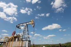 Uluslararası Enerji Ajansı petrolde talep tahminlerini aşağı çekti