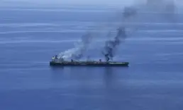 Umman açıklarında petrol tankerine saldırı