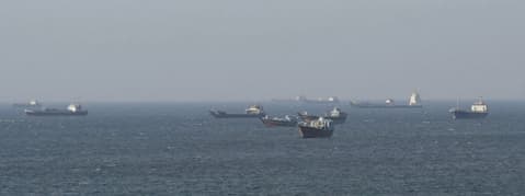 Umman Körfezi'nde sıcak saatler: ABD İran gemisinin kontrolünü ele geçirdi