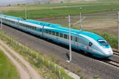 Uraloğlu: Ankara-İzmir arası 14 saatlik yol 3,5 saate düşecek