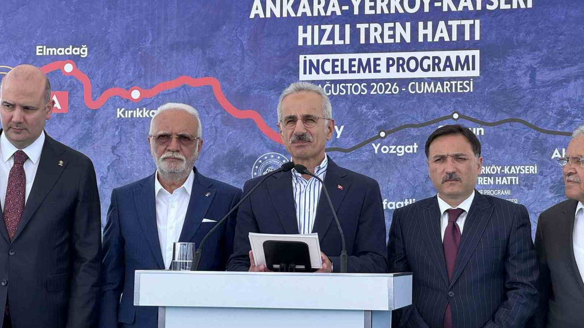 Uraloğlu: Ankara-Kayseri arası 7 saatten 2 saatin altına inecek