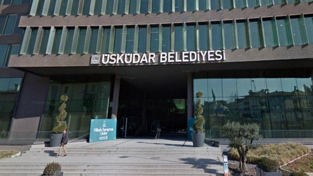 Üsküdar Belediyesi'ne operasyon: 20 kişi gözaltına alındı