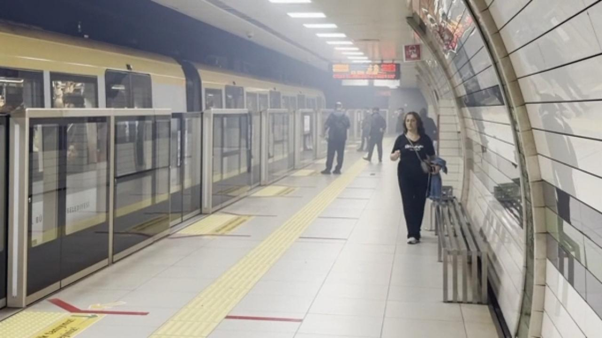 Üsküdar-Sultanbeyli Metro Hattı'nda kabloların patlaması nedeniyle seferler aksadı