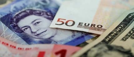 Vatandaşın döviz mevduatı 1 aylık aranın ardından arttı