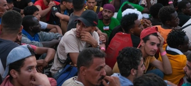 Vatandaşlık verilen Suriyeli sayısı açıklandı