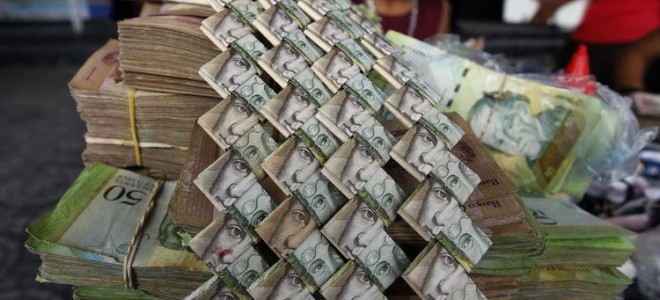 Venezuela'da 5 aylık enflasyon yüzde 900'ü aştı