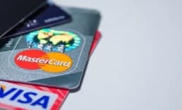 Visa ve Mastercard'dan kredi kartı ücretlerini sınırlamaya yönelik anlaşma
