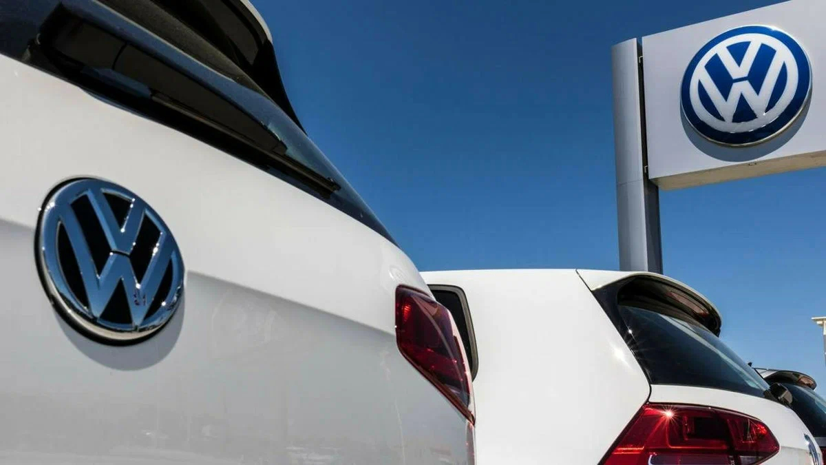 Volkswagen 100 bin kişiyi işten çıkarmaya hazırlanıyor