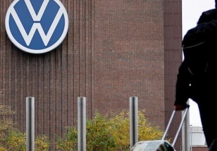 Volkswagen, sendika ile anlaştı: 35 bin kişi işten çıkaracak