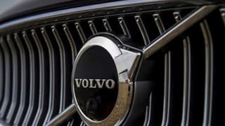 Hibrit ve tam elektrikli Volvo modellerine yeni isimler geliyor