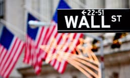 Wall Street Cuma Günü Verdiği Kayıpları Geri Aldı