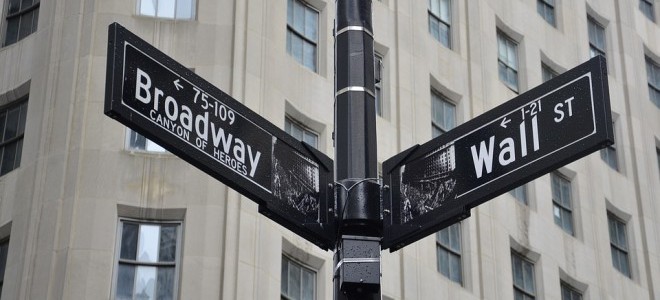 Wall Street Petrol Fiyatlarına Bağlı Yükselişle Açıldı