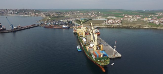 Yabancı gemilere Rusya limanlarına girişte ilave izin şartı