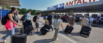 Yabancıya konut satışı Türkiye genelinde azalırken, Antalya'da rekor kırdı