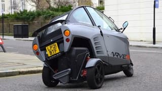 Yan yatabilen araç 'Carver' Türkiye'de satışa sunuluyor