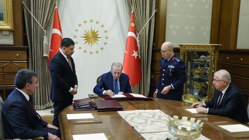 YAŞ kararları açıklandı: Genelkurmay Başkanı Bayraktaroğlu oldu