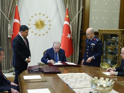 YAŞ kararları açıklandı: Genelkurmay Başkanı Bayraktaroğlu oldu