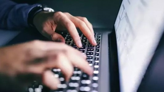 Yasa dışı sorgu paneli tespit edildi: Kimlik ve GSM bilgilerini satan 2 kişi gözaltına alındı