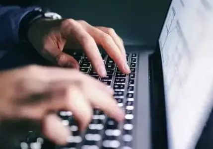 Yasa dışı sorgu paneli tespit edildi: Kimlik ve GSM bilgilerini satan 2 kişi gözaltına alındı
