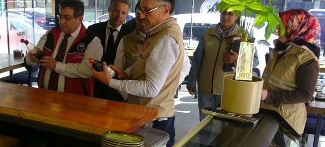 Yasak sonrası Mersin’de limon aromalı sos denetimleri sıklaştırıldı