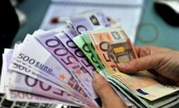 Yerli yatırımcı döviz alımlarını sürdürdü