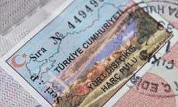 Yurt dışına çıkış harcı için yeni uygulama hazırlığı: Basılı pul dönemi bitecek