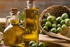 Zeytinyağı üreticisinden destek talebi: Litre başına 50 TL destek şart